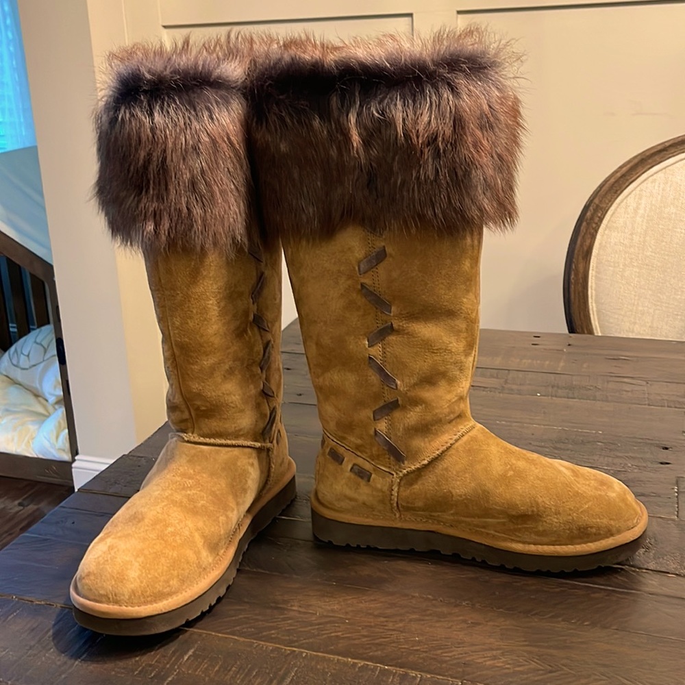 LAST CHANCE Ugg Tall Fur Lined Boot Limited Edition 7